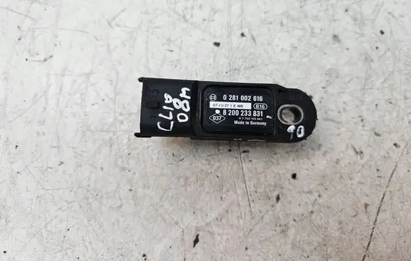 Renault Clio III Air pressure sensor 8200233831