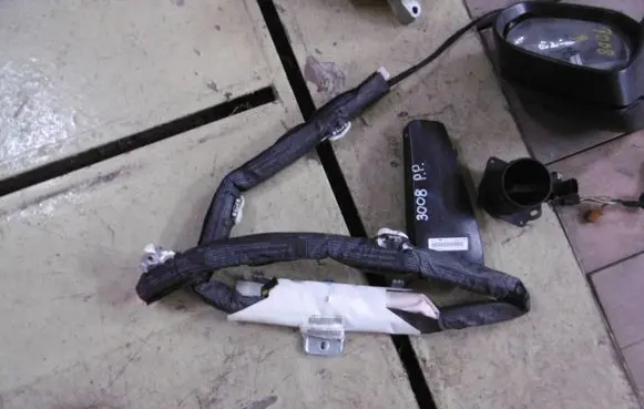 Peugeot 3008 I Side airbag 