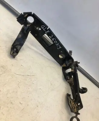 Mercedes-Benz GLE W167 Radiator mount bracket A1675016602