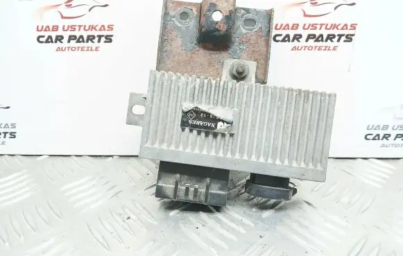 Volvo S40, V40 Glow plug pre-heat relay 7700111525