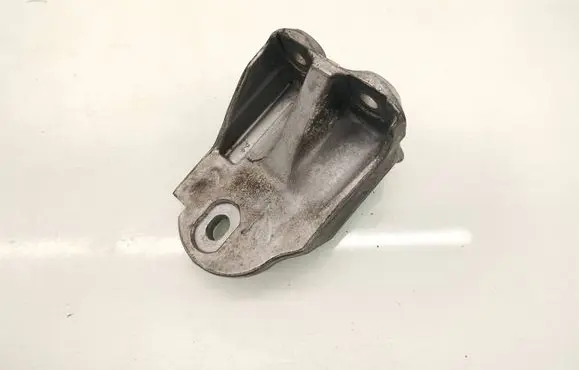 Nissan Murano Z52 Engine mounting bracket 