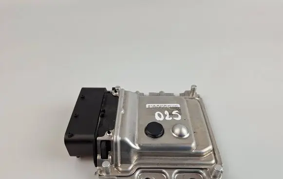 Renault Trafic III (X82) Adblue control unit 237G00049R 0281032615