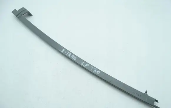 Nissan X-Trail T30 Door glass rail 