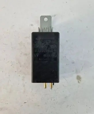Mercedes-Benz E W124 Other relay 0035456332