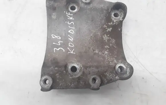 Honda Civic A/C compressor mount bracket 