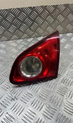 Nissan Qashqai+2 Tailgate rear/tail lights 89071064