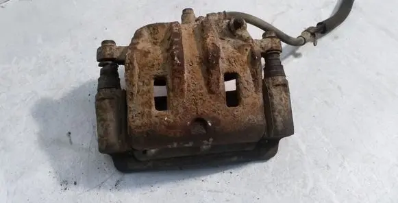 KIA Sorento Front brake caliper