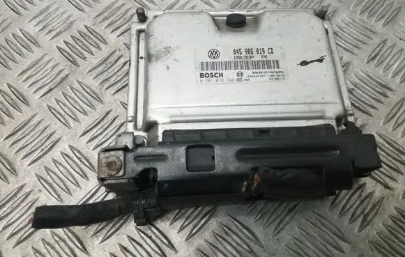 Skoda Fabia Mk2 (5J) Engine control unit/module ECU 045906019CD EDC15P