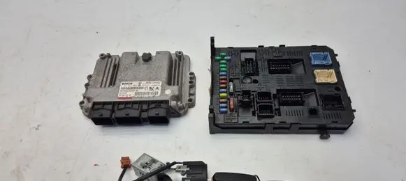 Citroen Berlingo Engine ECU kit and lock set 9664843780