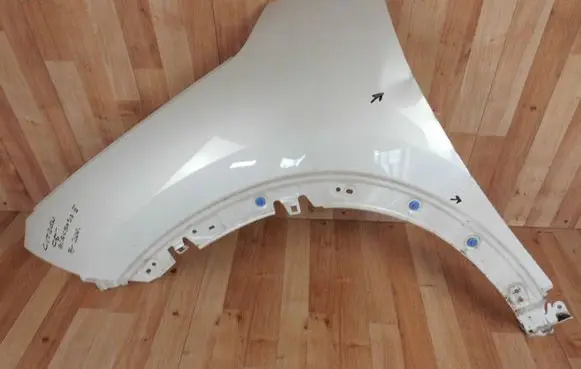 Citroen C5 Aircross Fender 9825774180