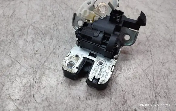 Skoda Superb B6 (3T) Tailgate/trunk/boot lock/catch/latch 6K9827505