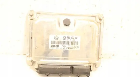 Volkswagen Golf V Engine control unit/module ECU 0261208045