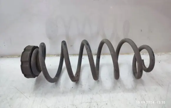 Audi A4 S4 B8 8K Rear coil spring