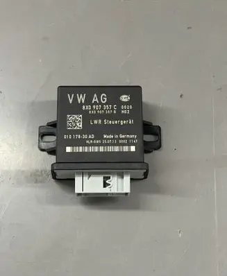 Audi Q7 4L Light module LCM 8X0907357C 01017830AD 8X0907357B
