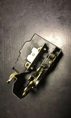 BMW 7 E32 Rear door lock 19087411