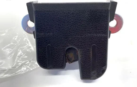 Volkswagen Golf VII Tailgate exterior lock 5G6827505