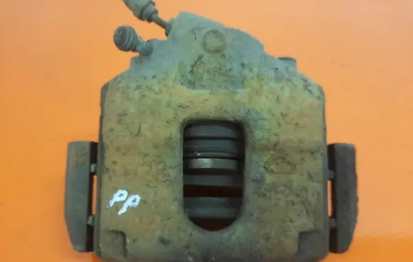 Ford Fiesta Front brake caliper