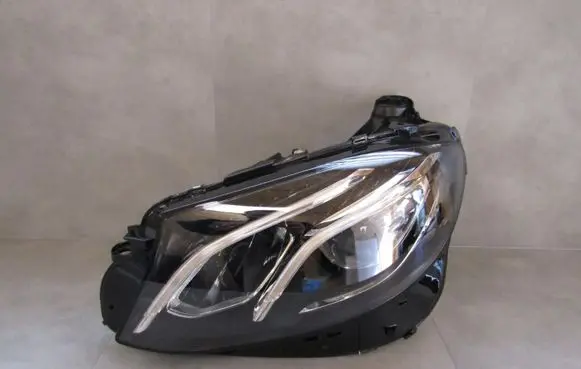 Mercedes-Benz E W213 Headlight/headlamp A2139067706