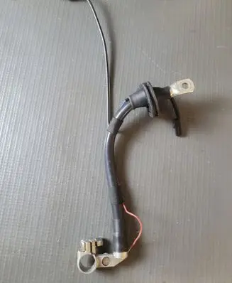 Volkswagen Touareg II Positive cable (battery) 7P0971225B