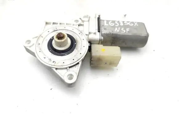 BMW 3 E90 E91 Front door window regulator motor 6978845