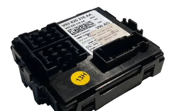Volkswagen ID.4 Central body control module V03825216AA