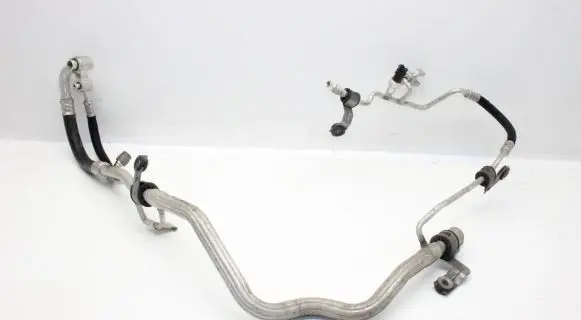 Jeep Cherokee Air conditioning (A/C) pipe/hose 68103258AD