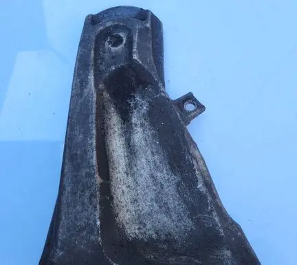 BMW 3 E90 E91 Engine mount bracket 