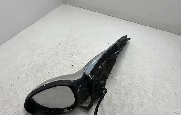 Front door electric wing mirror