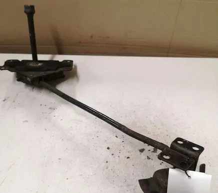 Hyundai Santa Fe Spare wheel mounting bracket