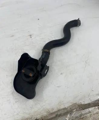 Volkswagen Crafter Oil fill pipe 03L115308 03L115310