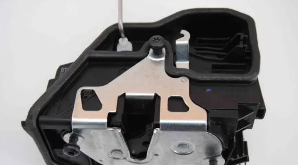 BMW 2 F22 F23 Coupe door lock (next to the handle) 