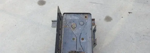 Nissan Leaf I (ZE0) Battery box tray 