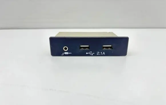 Subaru Outback (BT) USB socket connector 86257AN00A