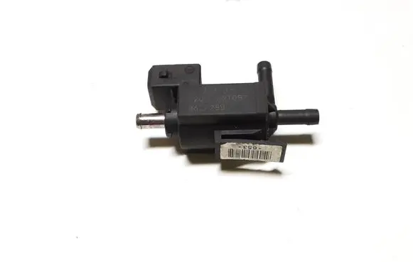 Volvo XC90 Turbo solenoid valve 72224006 8627299