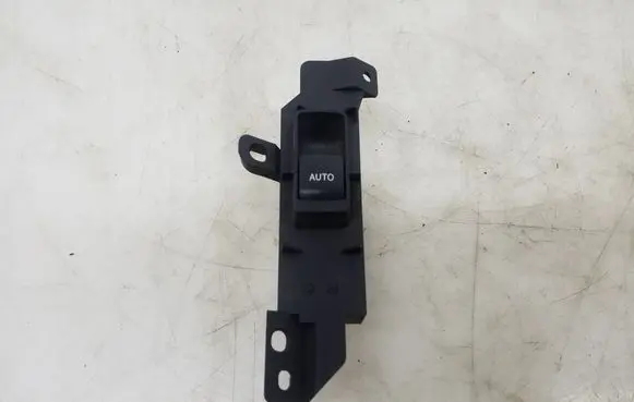 Lexus GS 300 350 430 450H Electric window control switch 8403030110