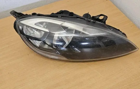 Volvo V40 Headlight/headlamp 31420006 7221200001