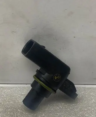 BMW 5 E39 Camshaft position sensor 2249320 6021637