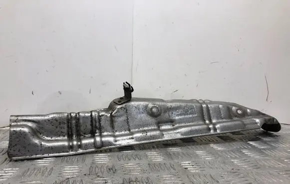 BMW 4 F32 F33 Heat shield in engine bay 8511800