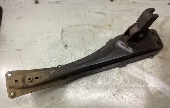 Toyota Corolla E120 E130 Front subframe