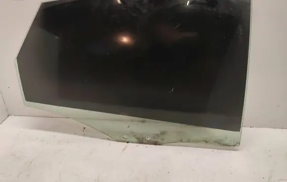 Rear door window glass