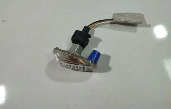 Saab 9-5 Front fender indicator light 196234571 1-96234571