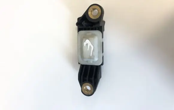 Mercedes-Benz E W211 Airbag deployment crash/impact sensor 0018209126 102425002