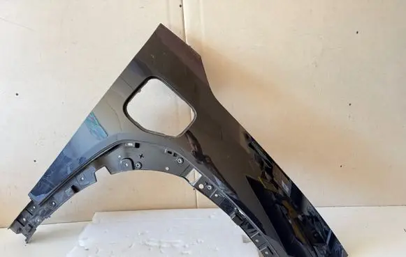 NIO EL7 Fender P0215494 20221121 P0215492