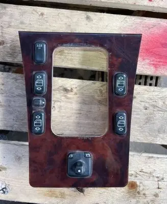 Mercedes-Benz E W210 Electric window control switch 486010 S2501Z027