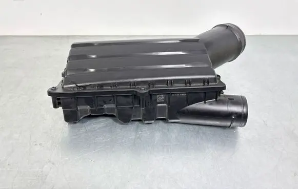 Volkswagen PASSAT B9 Air filter box 05E129607A 05E129620 05E183