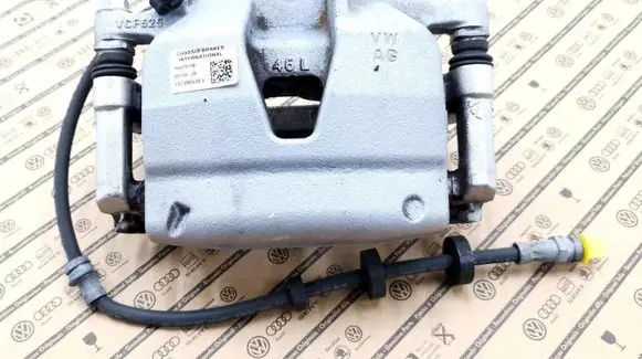 Front brake caliper