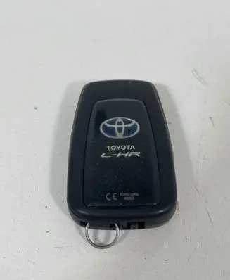 Toyota C-HR I Ignition key/card 