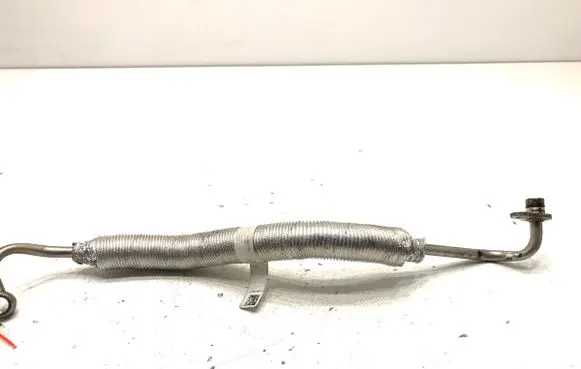BMW 5 G30 G31 G38 Turbo turbocharger oiling pipe/hose 8586483