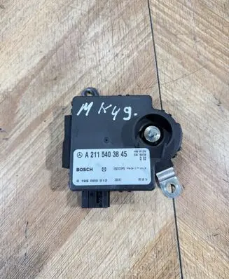 Mercedes-Benz E W211 Charging relay A2115403845 0199000012 150131F5