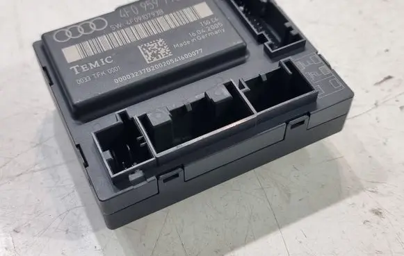 Audi A6 S6 C6 4F Door control unit/module 4F0959793B